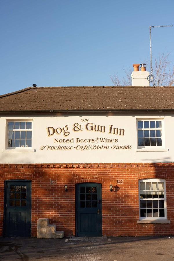 The Dog & Gun Inn Netheravon Exterior photo